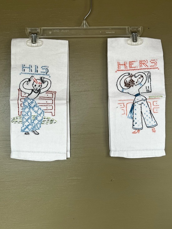 Vintage Other - Japanese Vintage His & Hers Embroidered Linen Hand Towels